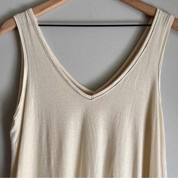 We The Free Sleeveless Rayon V-Neck Relaxed Fit Tank Blouse Oversized Size Small - Picture 5 of 6